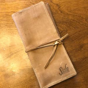 Sseko Leather Jewelry Roll